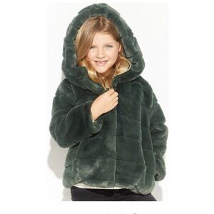 APPARIS GOLDIE FAUX FUR JACKET IN DARK GREEN. KIDS 14y. NWOT. 💚